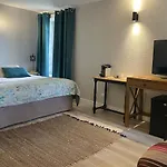 Logis Le Moulin De Chalons Hotell