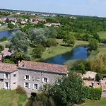 Logis Le Moulin De Chalons