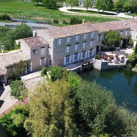 Logis Le Moulin De Chalons ホテル Le Guâ
