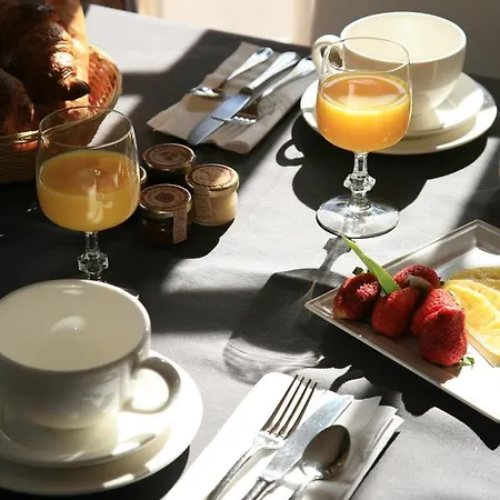 Logis Le Moulin De Chalons ホテル Le Guâ