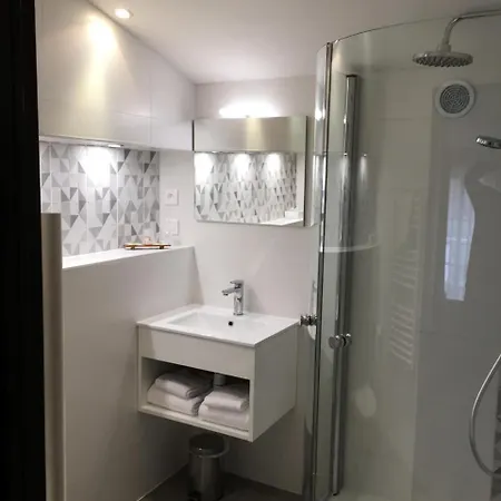 Logis Le Moulin De Chalons ホテル