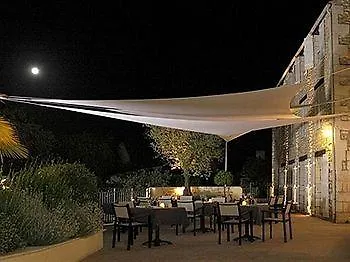 Отель Logis Le Moulin De Chalons 3*