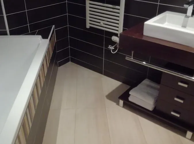 Отель Logis Le Moulin De Chalons