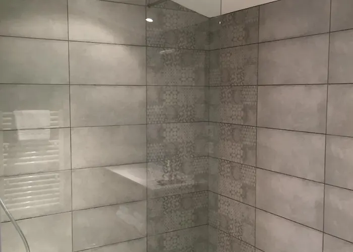 Отель Logis Le Moulin De Chalons Le Gua (Charente-Maritime)