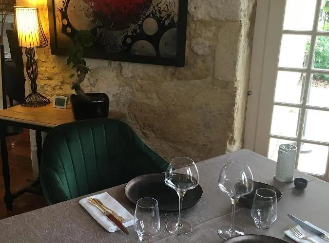 Logis Le Moulin De Chalons Отель Le Gua (Charente-Maritime)